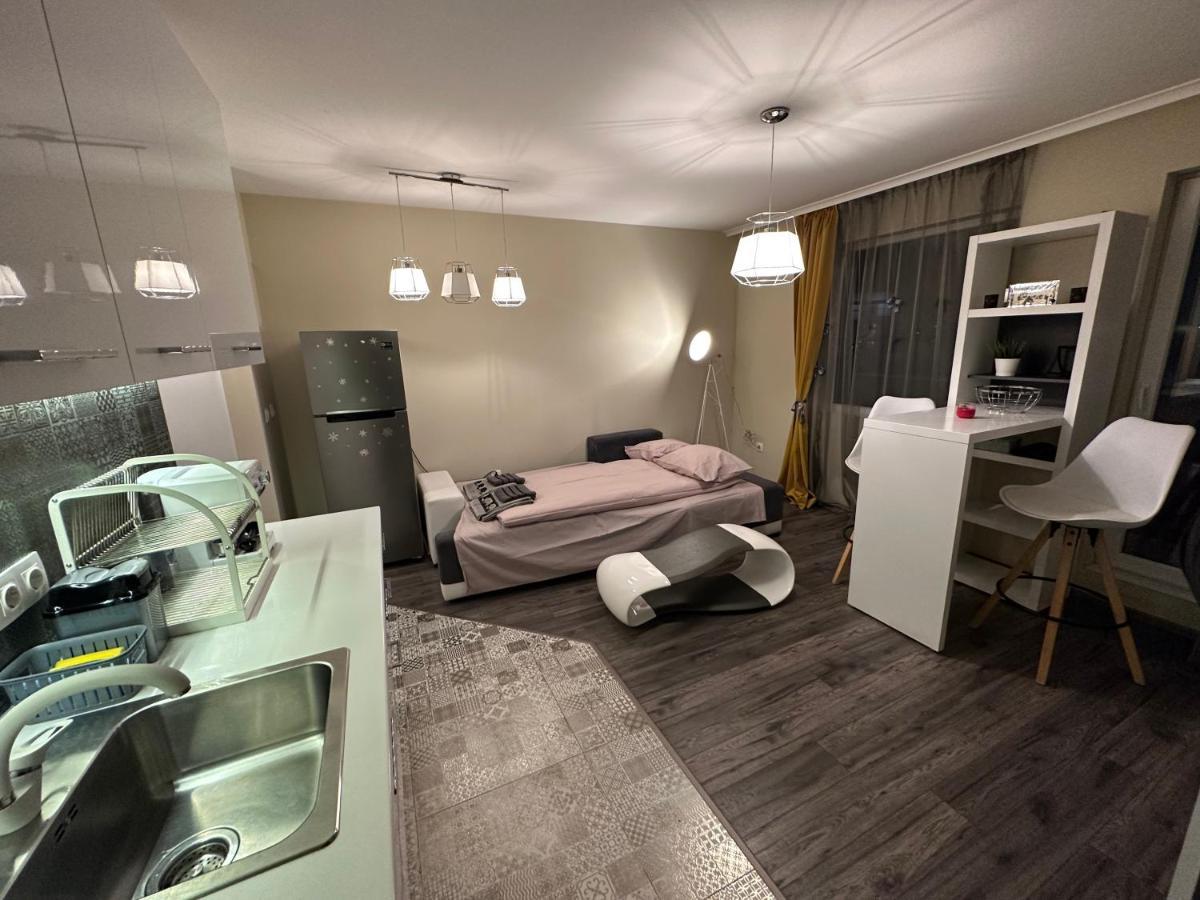 Uni Time Apartment By Lmg Σόφια Εξωτερικό φωτογραφία